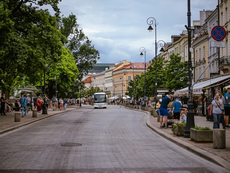 Čaka ielas remonts 19. augustā: satiksmes ierobežojumi
