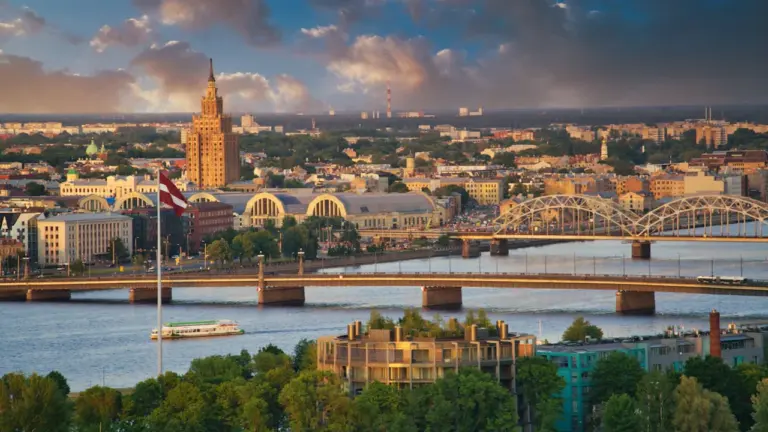 Rīgā 27. augusta vakarā: trīs praktiski plāni