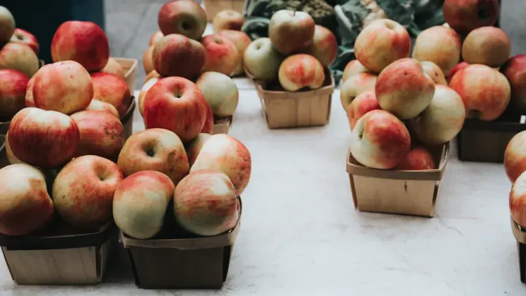 Miķeļi 29. septembrī: ko nozīmē rudens ražas tradīcijas