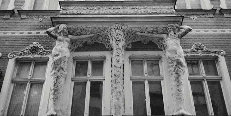 11. oktobris Latvijas vēsturē: kā lasīt arhīvu liecības