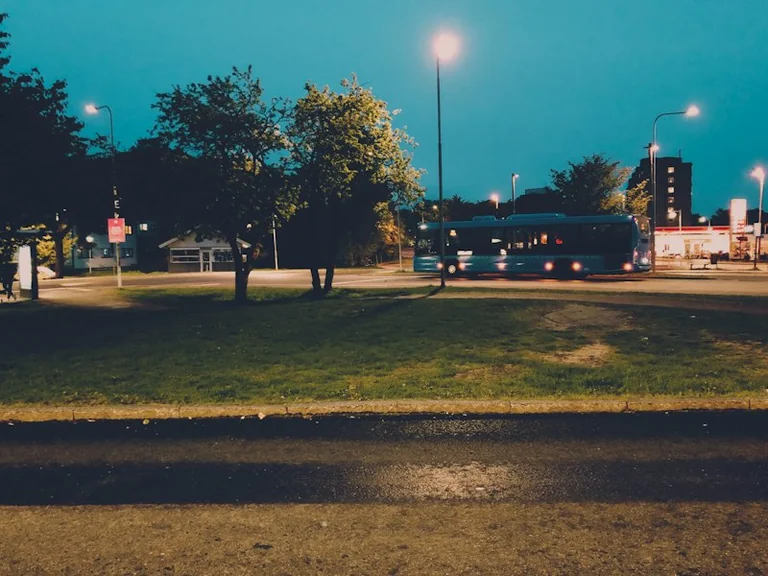 Rīgas sabiedriskais transports: kur pārbaudīt izmaiņas pirms brauciena